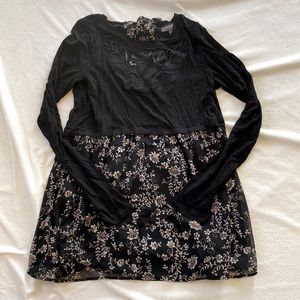 A pea in the pod maternity top